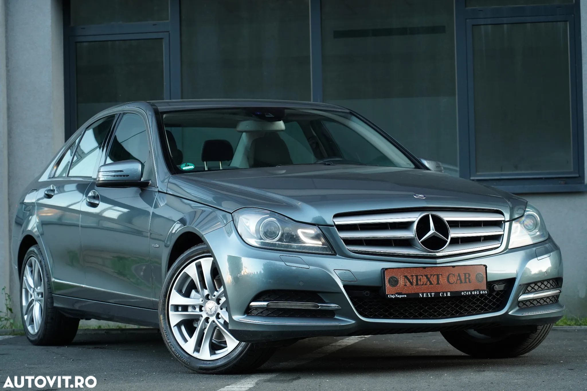 Mercedes-Benz C 220 (BlueTEC) d 7G-TRONIC Avantgarde - 2