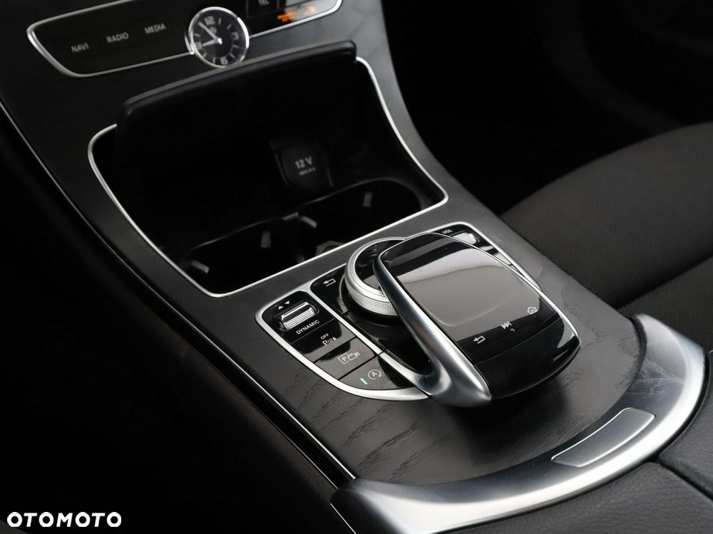 Mercedes-Benz Klasa C 180 9G-TRONIC Avantgarde - 31