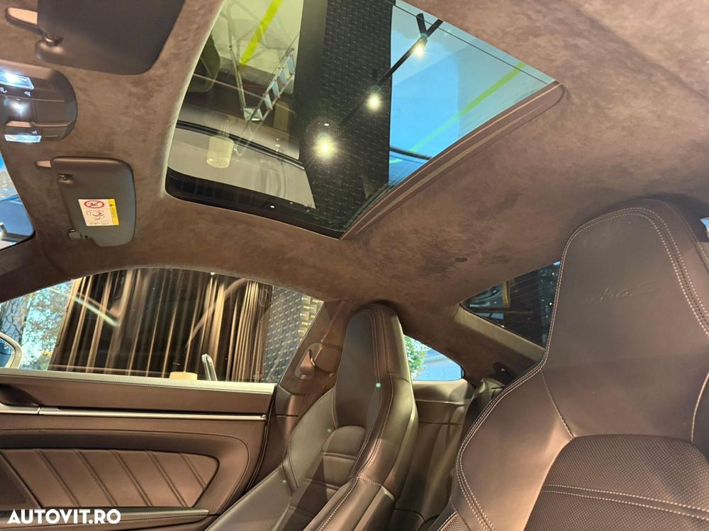 Porsche 911-TURBO-S - 20