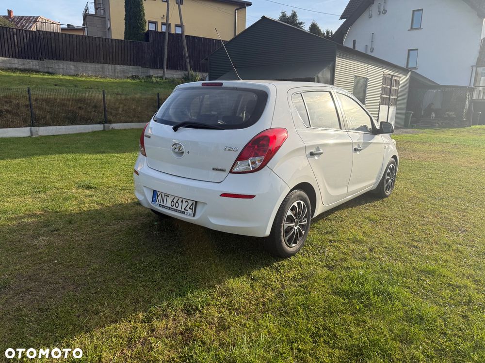 Hyundai I20 2013 photo 3