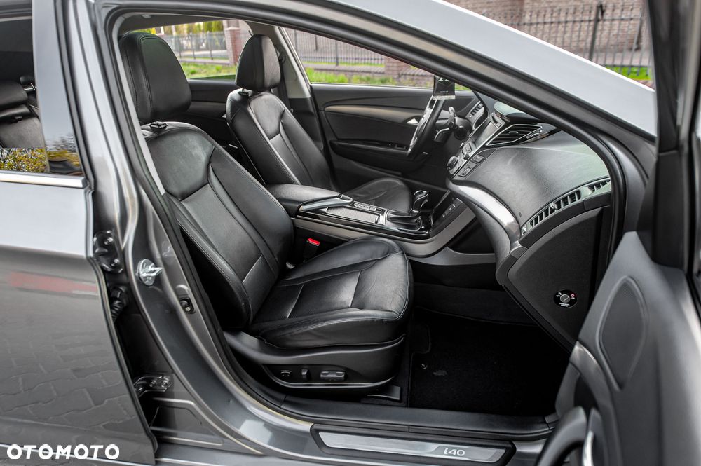 Hyundai i40 Kombi 1.7 CRDi DCT Premium - 20