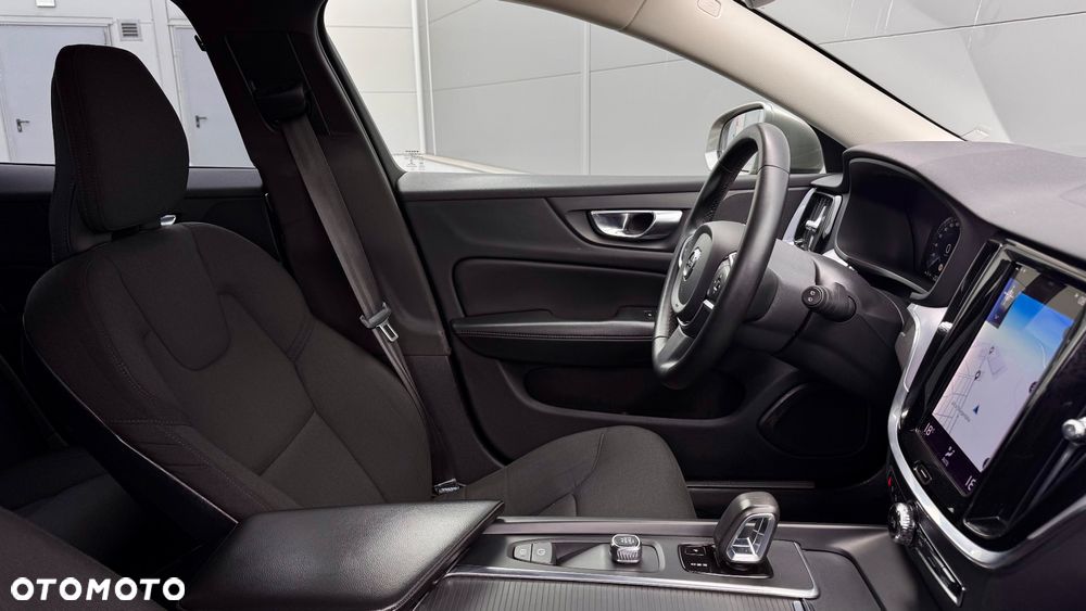 Volvo V60 B3 B Geartronic Momentum - 40