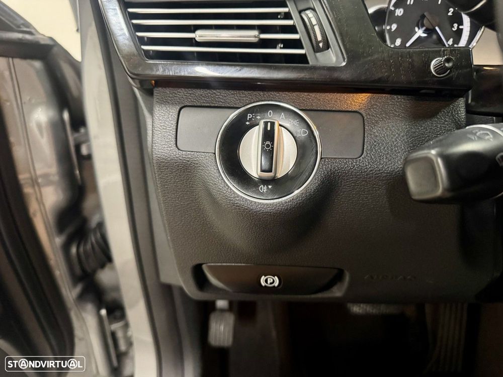 Mercedes-Benz E 250 BlueTEC Avantgarde Auto - 19