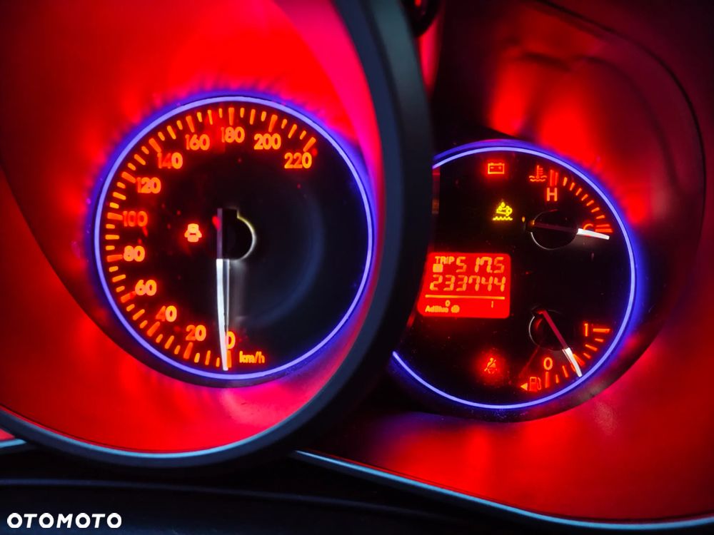 Mazda CX-7 2.2 CD Exclusive + - 8