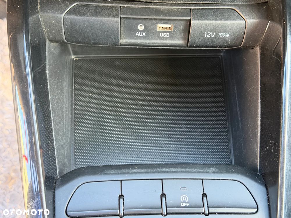 Kia Rio - 27