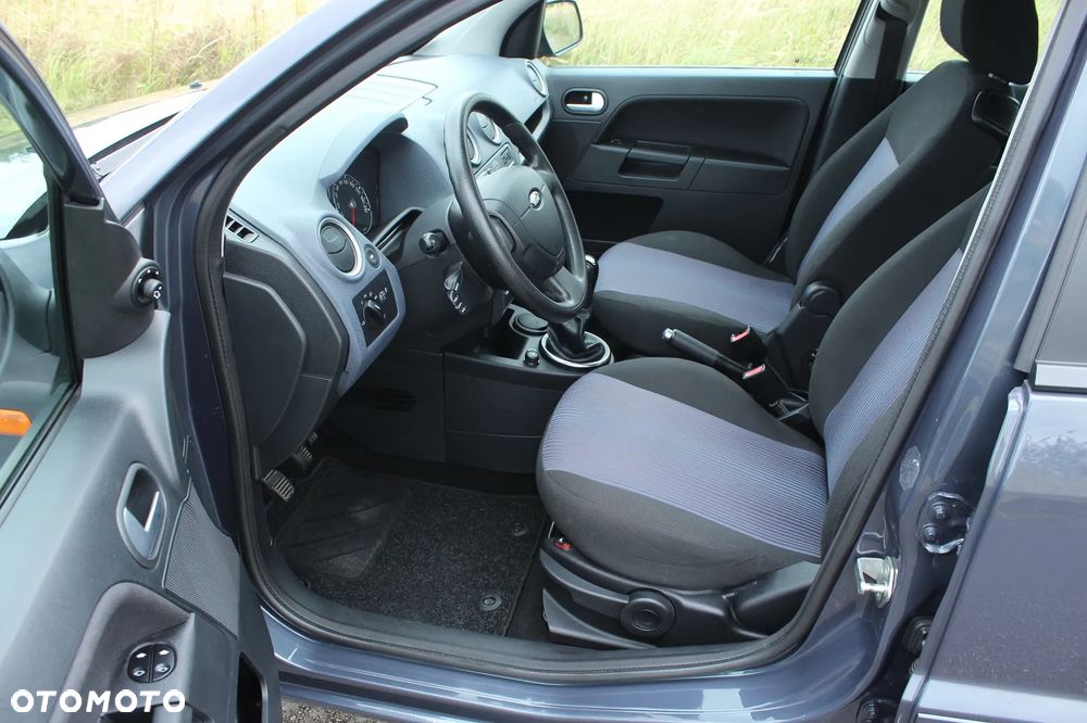 Ford Fusion 1.4 Elegance - 29