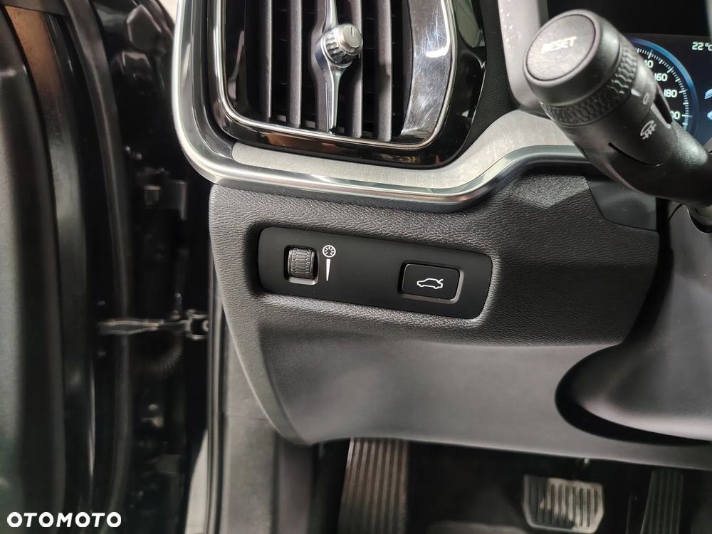 Volvo V60 B4 B Geartronic Inscription - 32