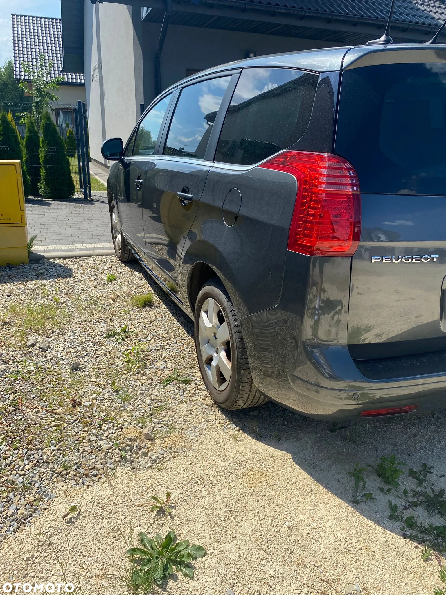 Peugeot 5008 1.6 THP Family 7os - 6