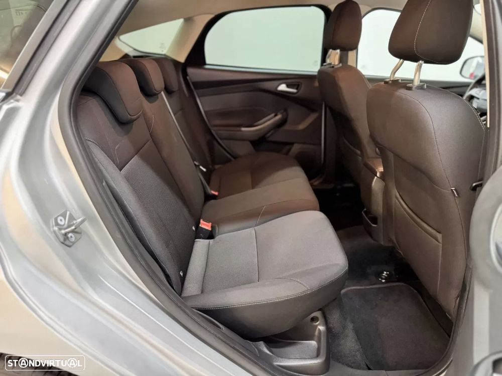 Ford Focus 1.0 EcoBoost S&S ACTIVE X - 42