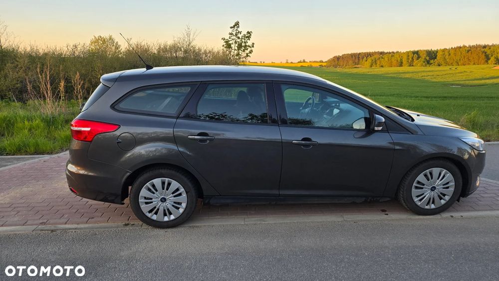 Ford Focus - 1