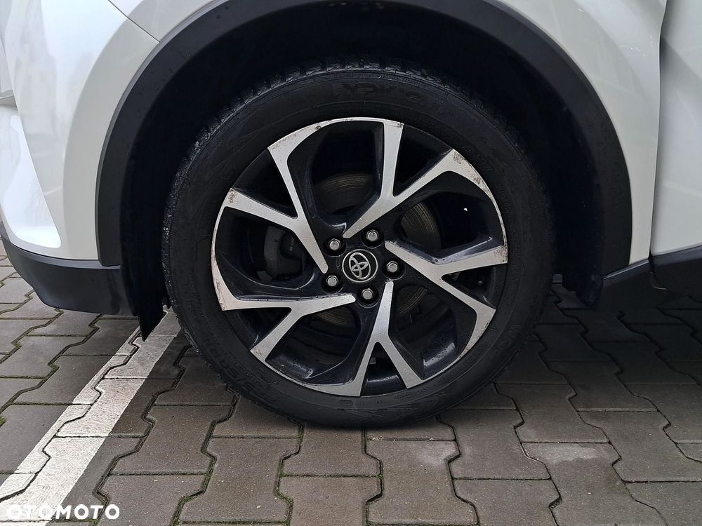 Toyota C-HR 1.2 T Dynamic - 25