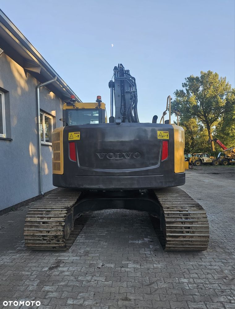Volvo ECR235CL - 4