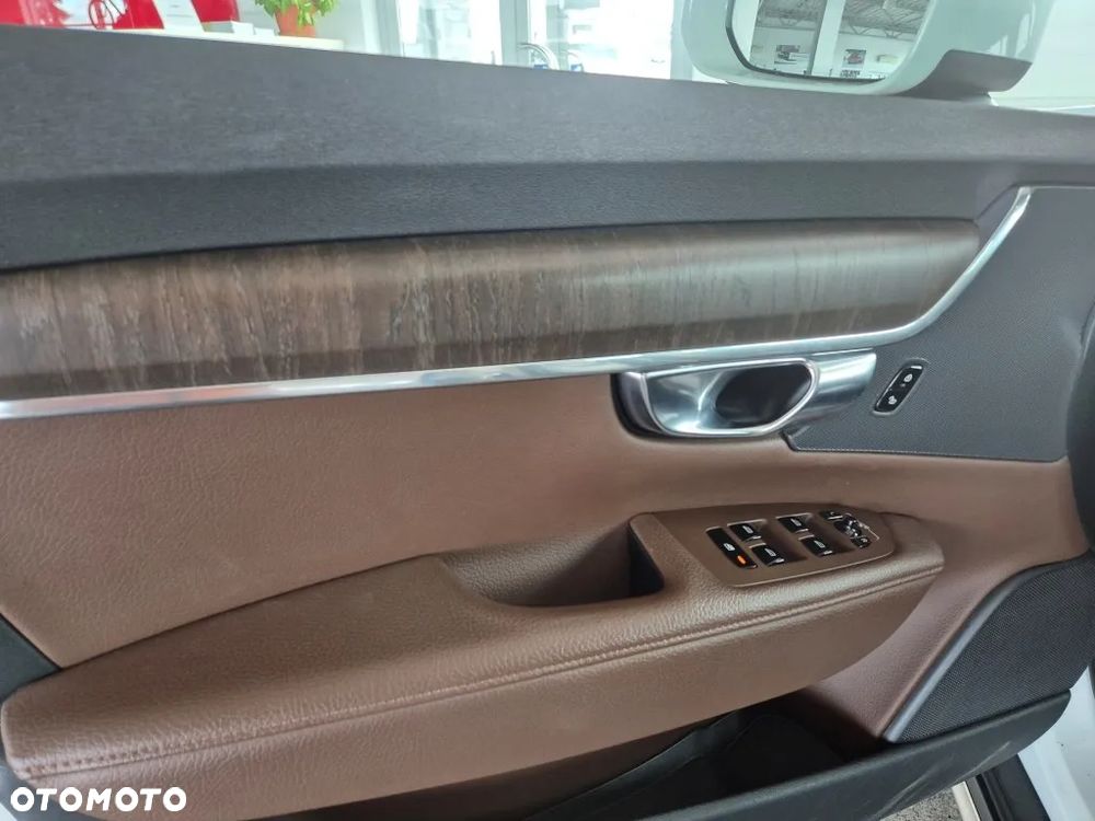 Volvo V90 Cross Country D5 AWD Pro - 12