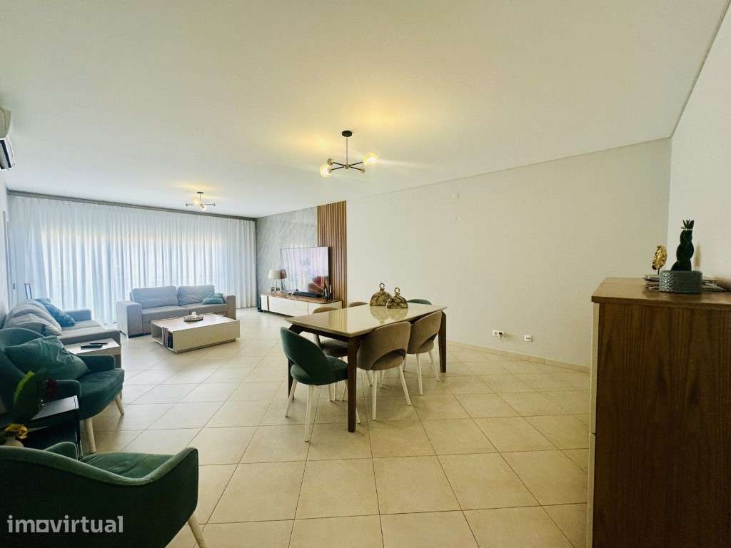 Apartamento T4 com elevador - Grande imagem: 2/23