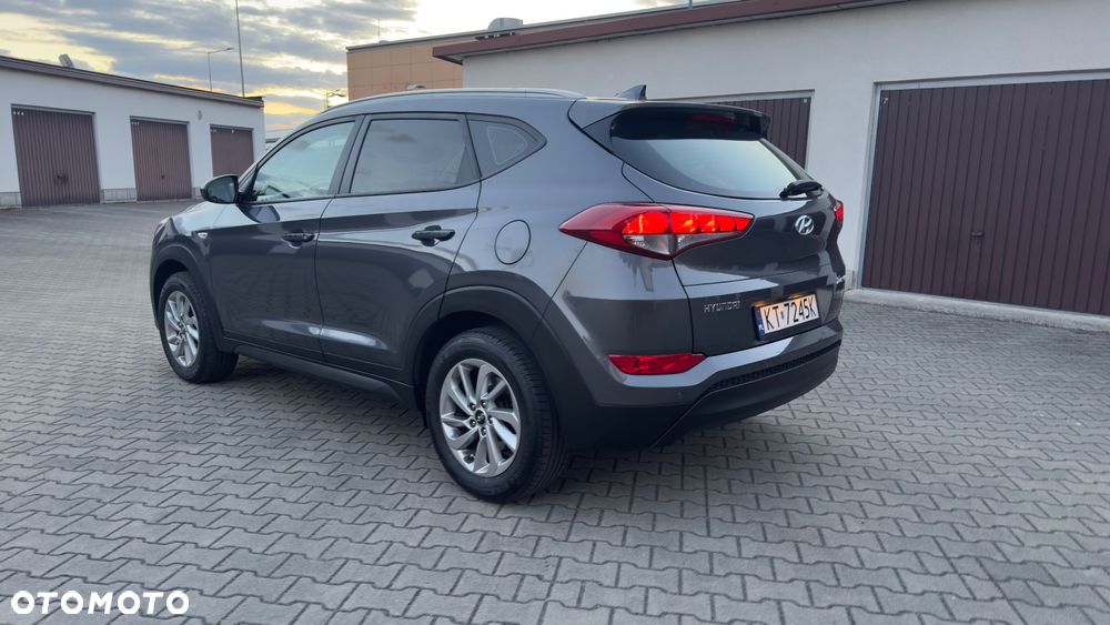 Hyundai Tucson 1.7 CRDI BlueDrive Comfort 2WD - 18