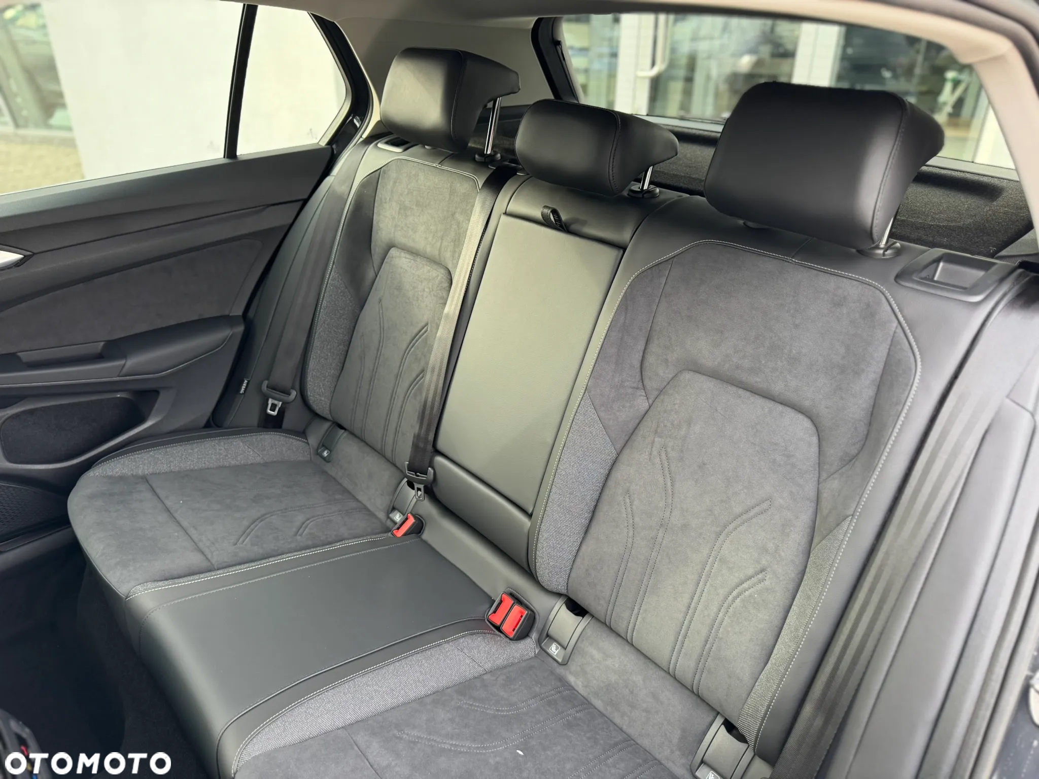 Volkswagen Golf - 31