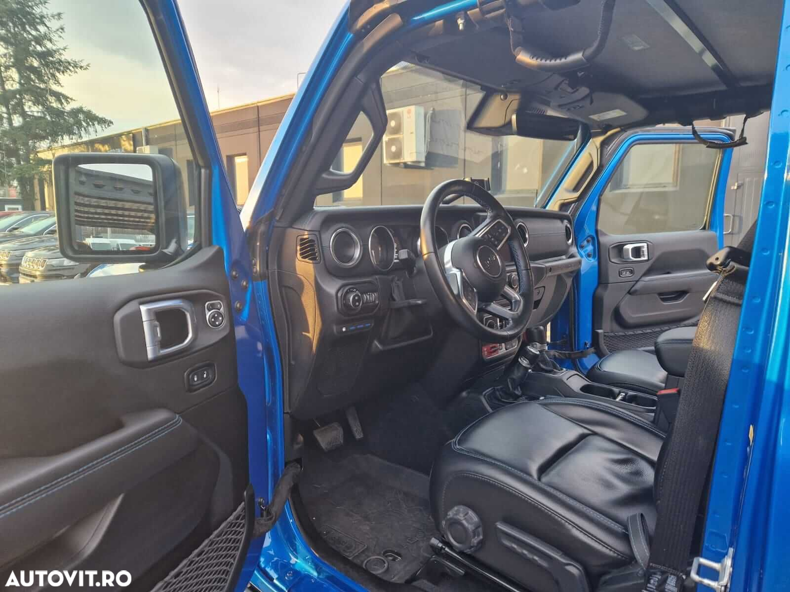 Jeep Wrangler - 21