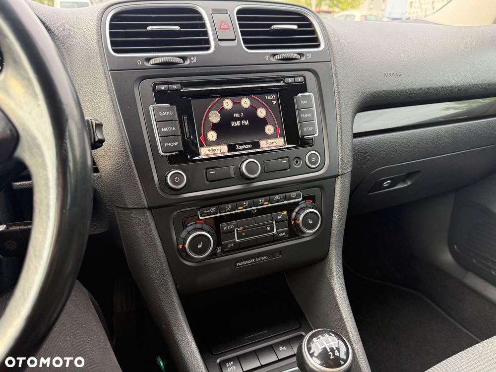 Volkswagen Golf 1.6 TDI DPF Comfortline - 14