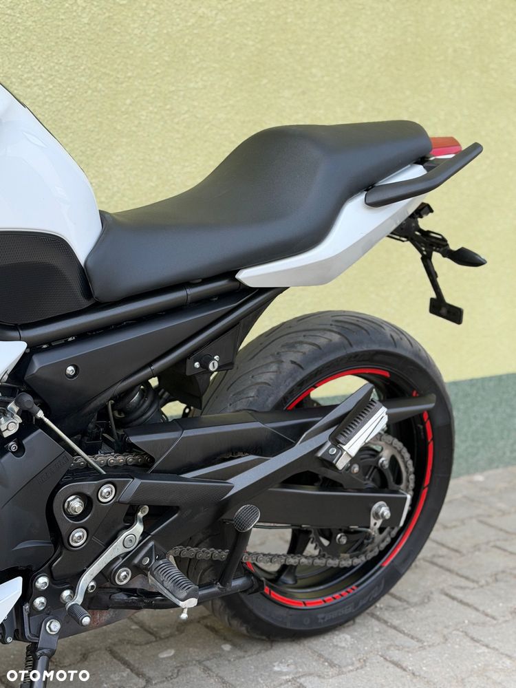 Yamaha XJ - 30