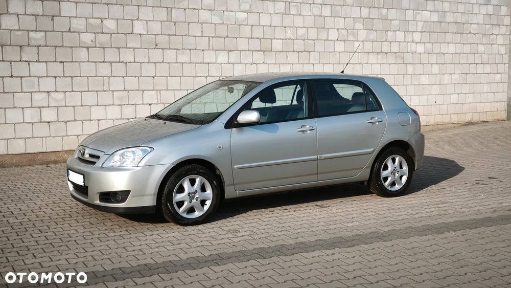 Toyota Corolla 1.4 D-4D Sol - 1