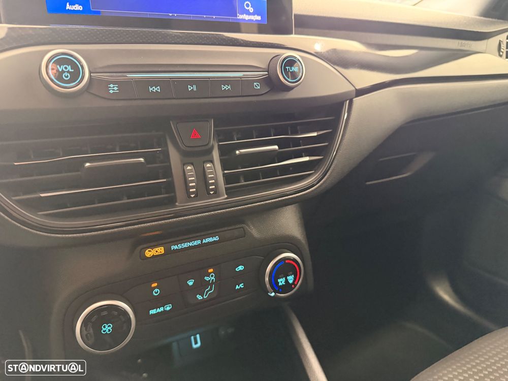 Ford Focus SW 1.0 EcoBoost ST-Line X - 16