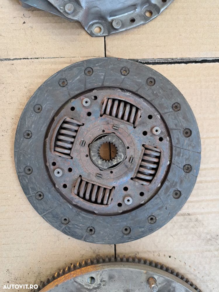 Kit set ambreiaj ( placa presiune, disc ) Volanta Originale Kia Ceed 1.6crdi, Rio, Soul, Hyundai i30 - 5