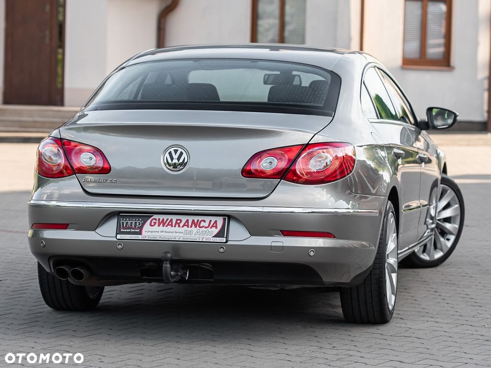 Volkswagen Passat 2.0 TDI DPF BlueMotion Technology Comfortline - 12