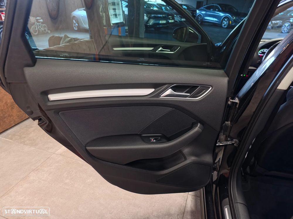 Audi A3 Sportback e-tron 1.4 TFSI Sport S tronic - 21