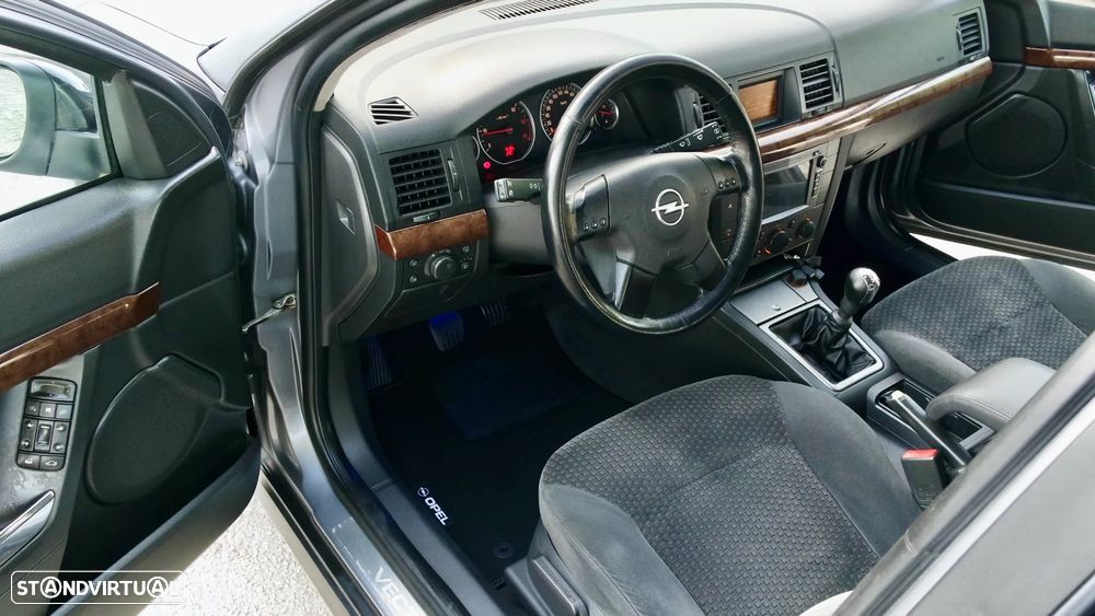 Opel Vectra GTS 2.2 DTi - 38