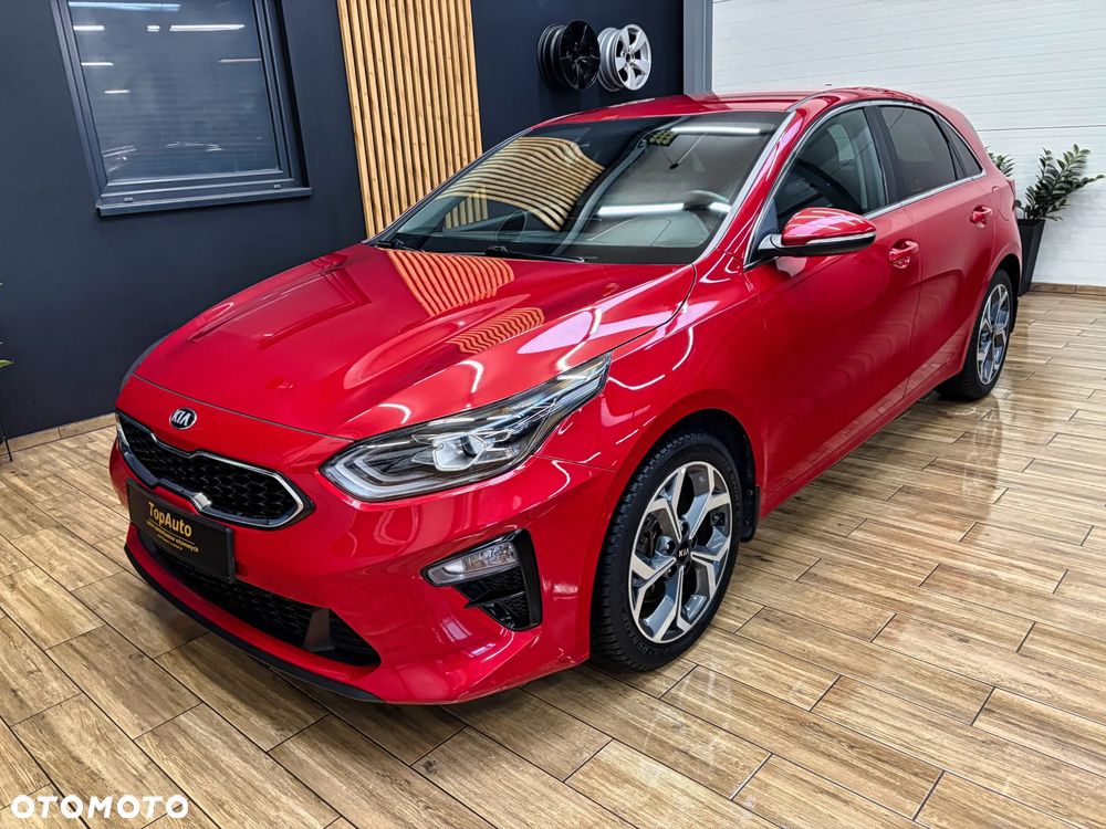 Kia Ceed - 12