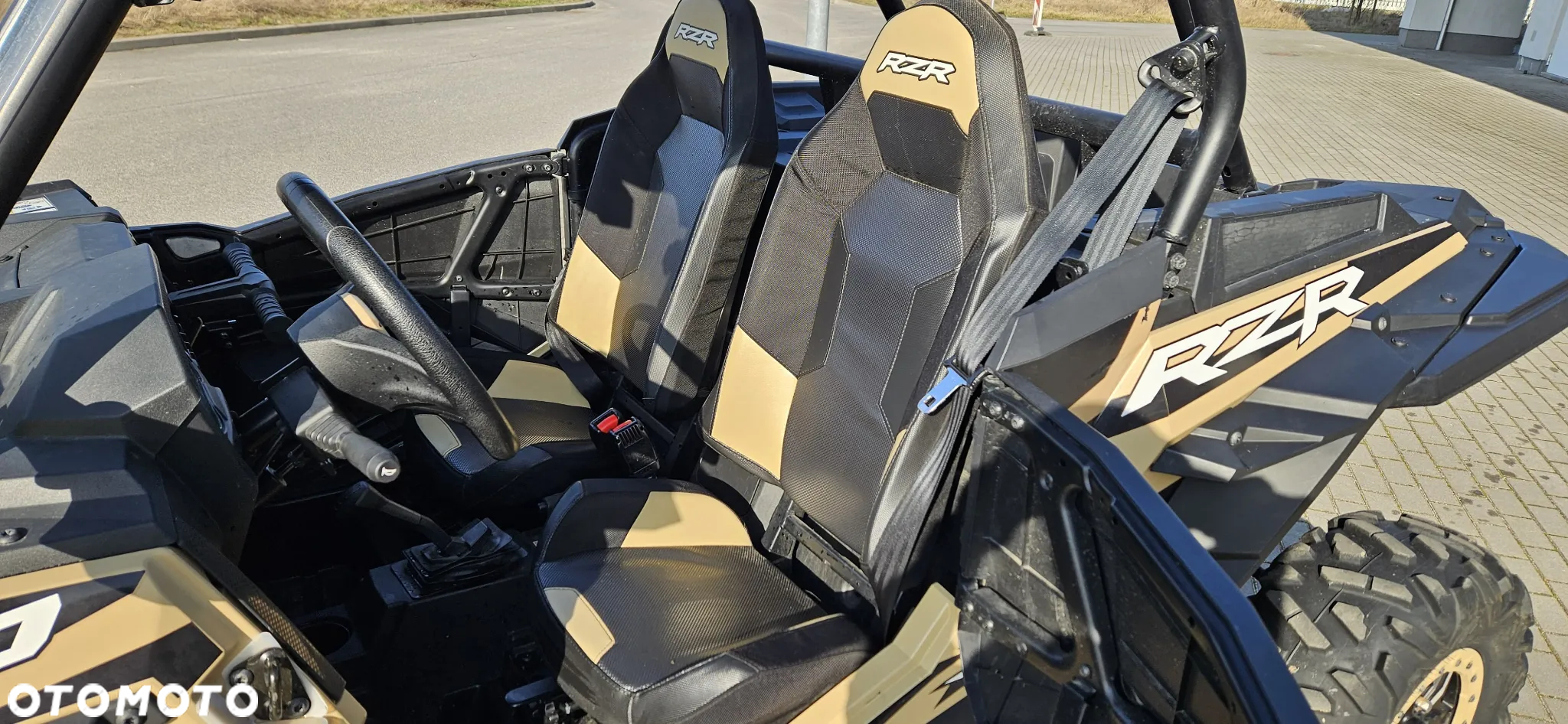 Polaris RZR - 9