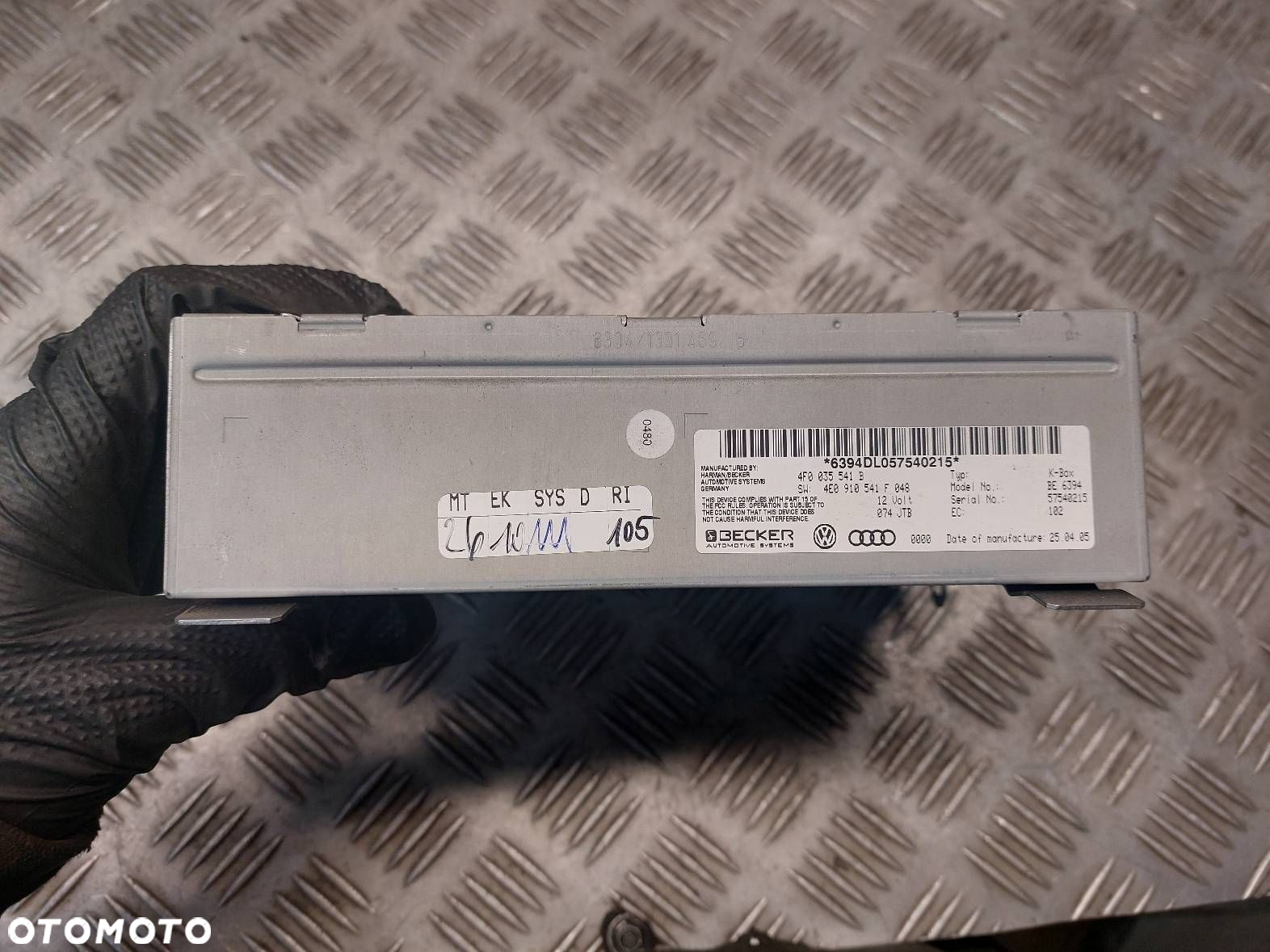 WZMACNIACZ RADIA AUDI A6 C6 4F0035541B - 4