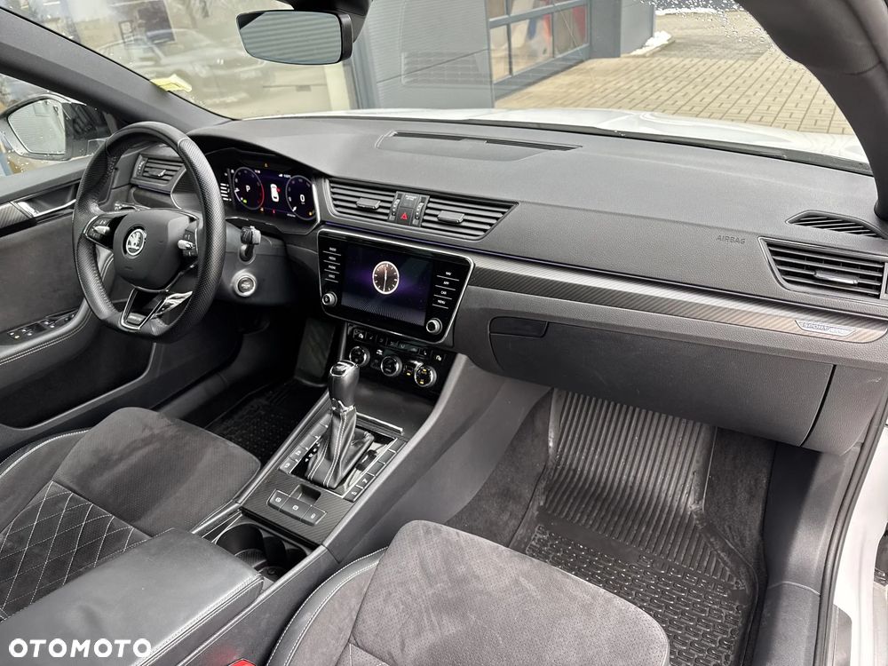 Skoda Superb 1.5 TSI Sportline DSG - 6