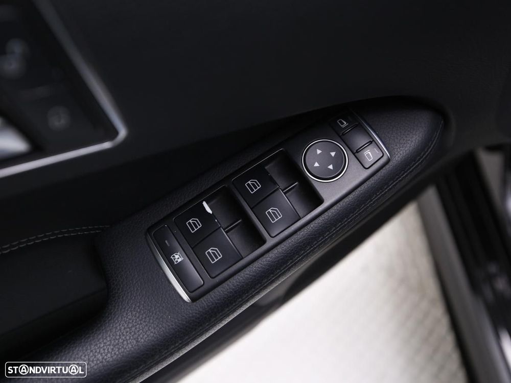 Mercedes-Benz E 300 Bluetec Hybrid Avantgarde - 15