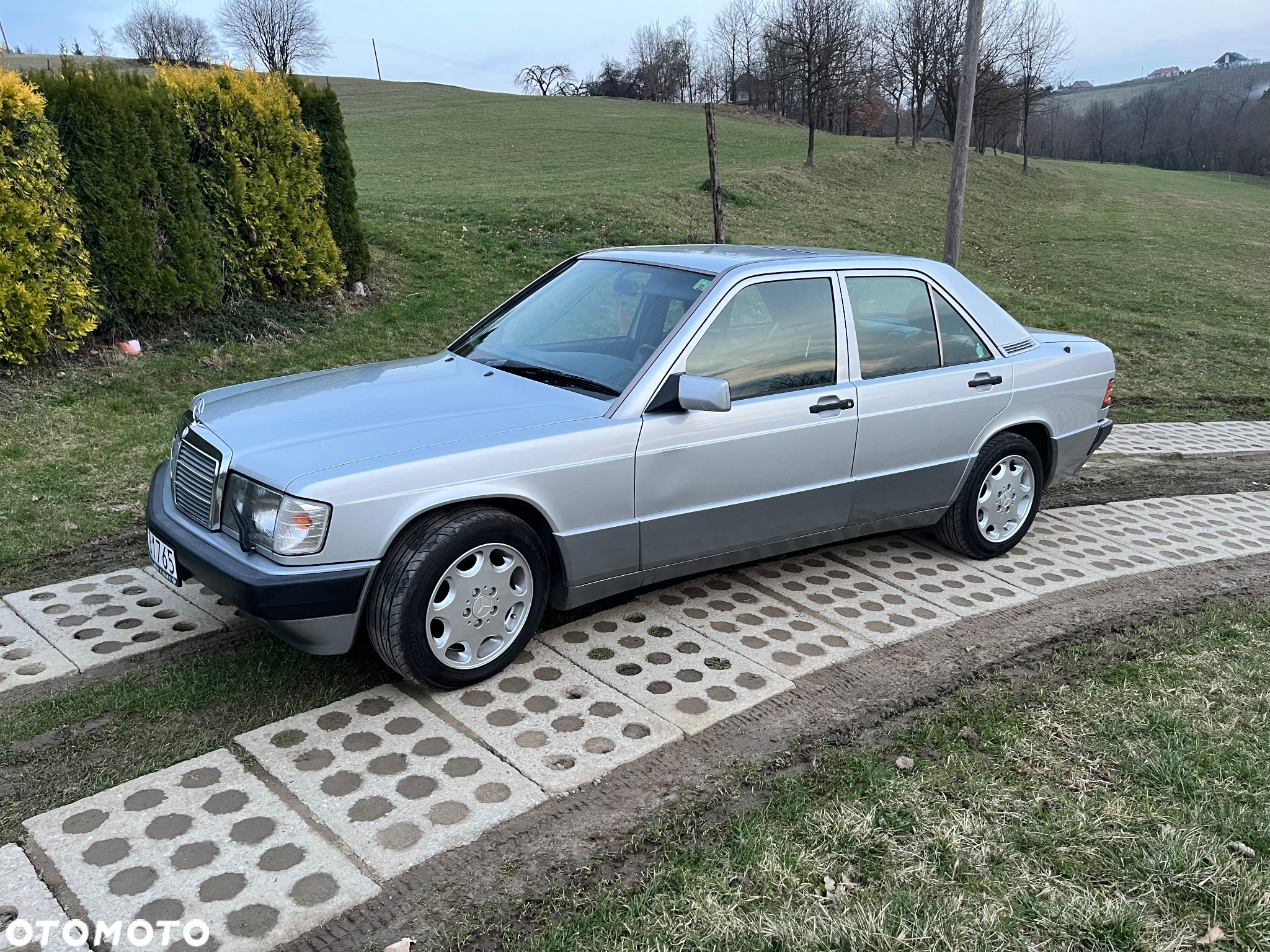 Mercedes-Benz W201 (190) - 10