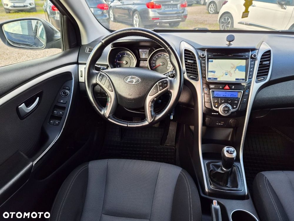 Hyundai i30 1.6 CRDi Premium - 15