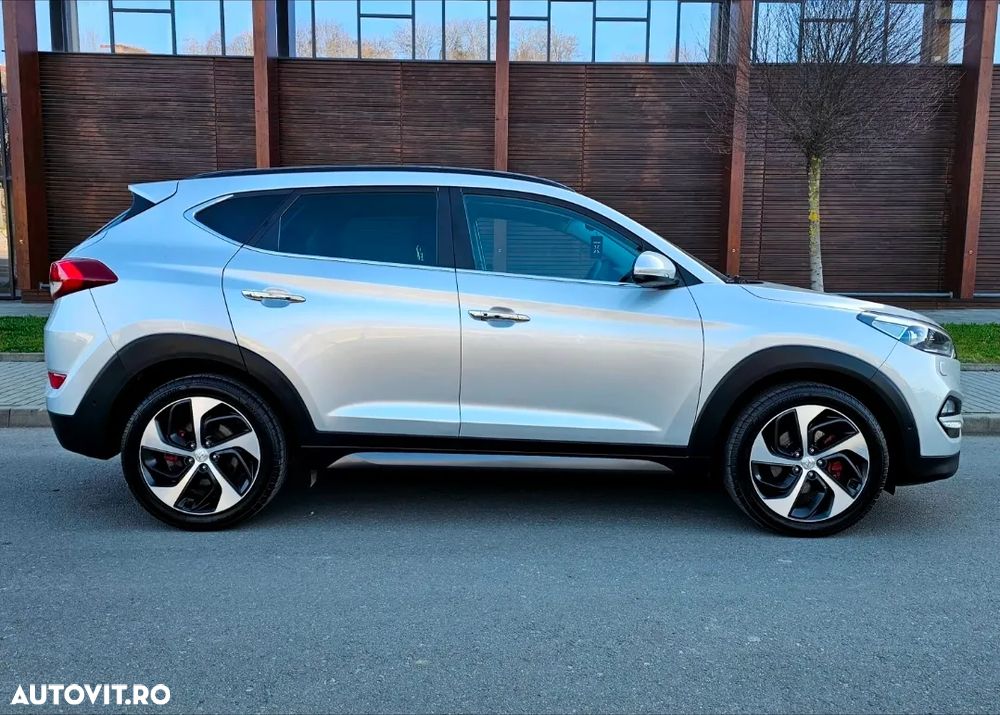 Hyundai Tucson 2.0 CRDI 4WD Automatik Advantage - 4