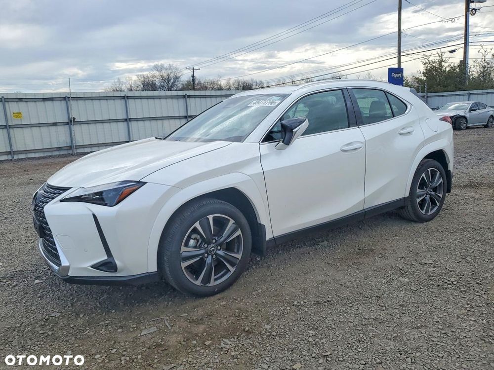 Lexus UX - 2