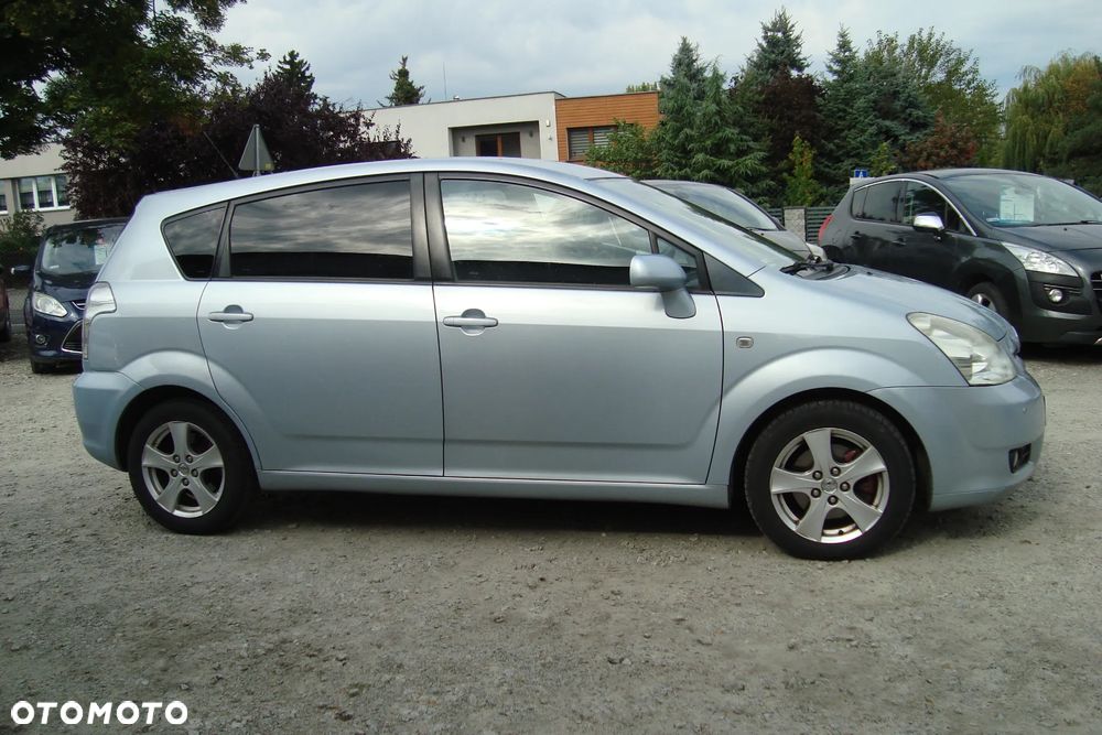 Toyota Corolla Verso - 5
