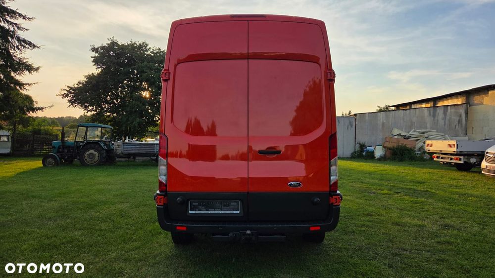 Ford Transit - 30