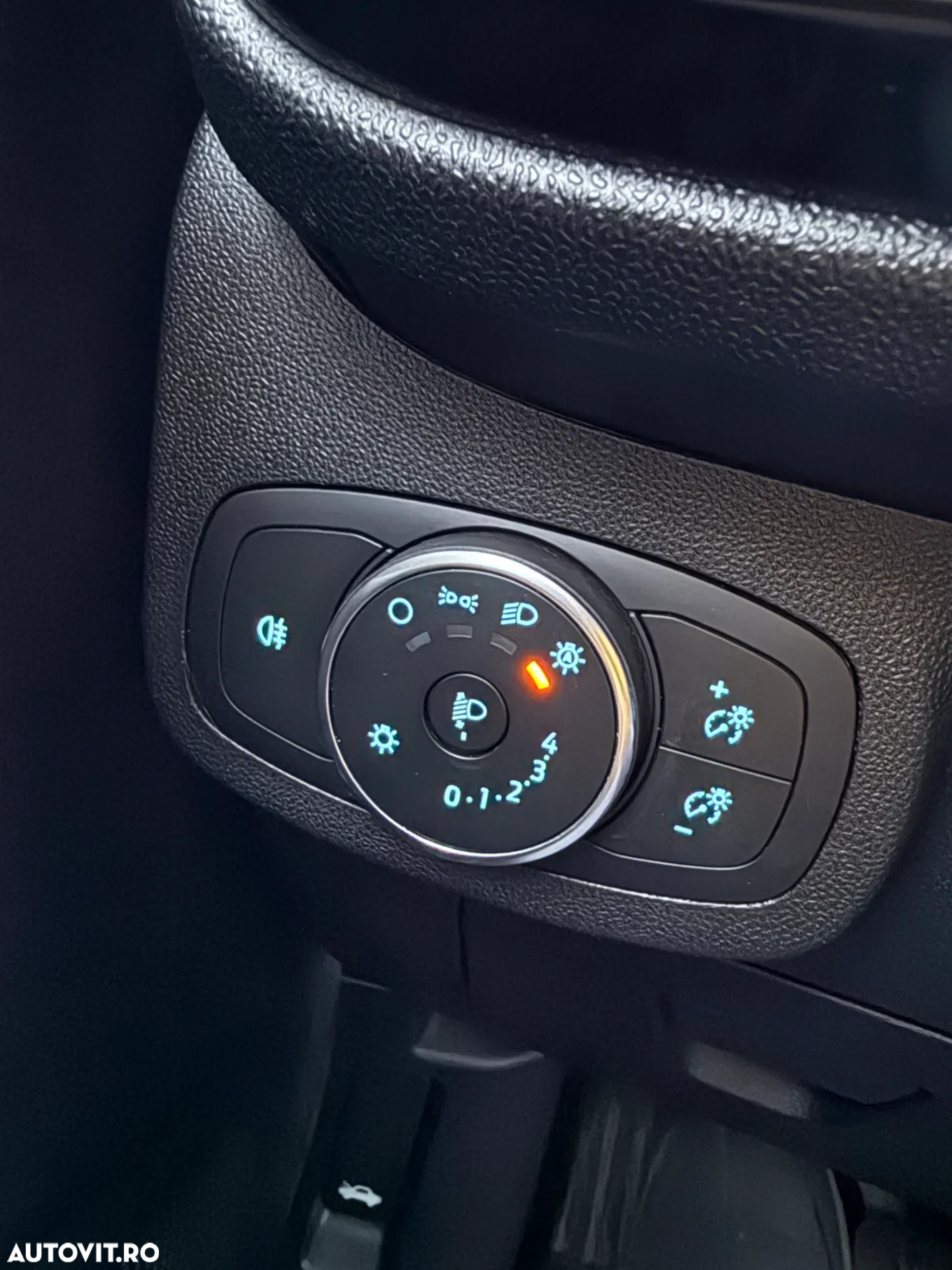 Ford Fiesta 1.0 EcoBoost Trend - 11
