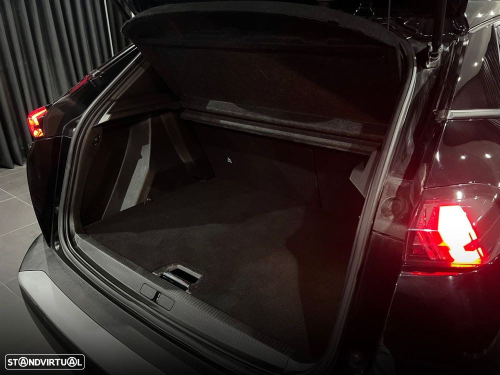 Peugeot 2008 1.2 PureTech Allure Pack - 30