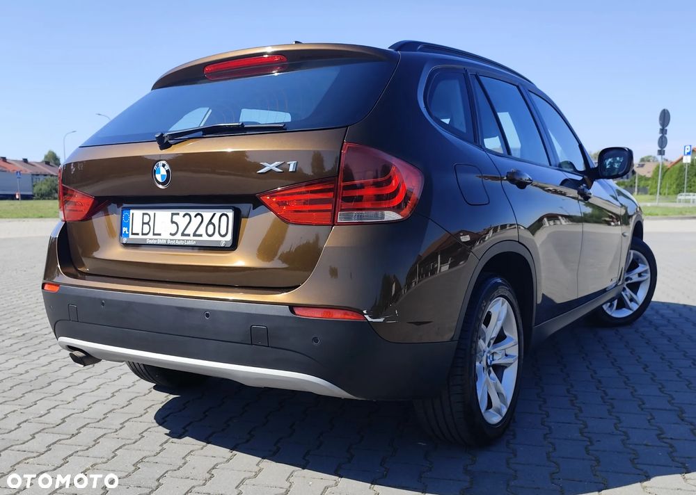BMW X1 xDrive18d - 16