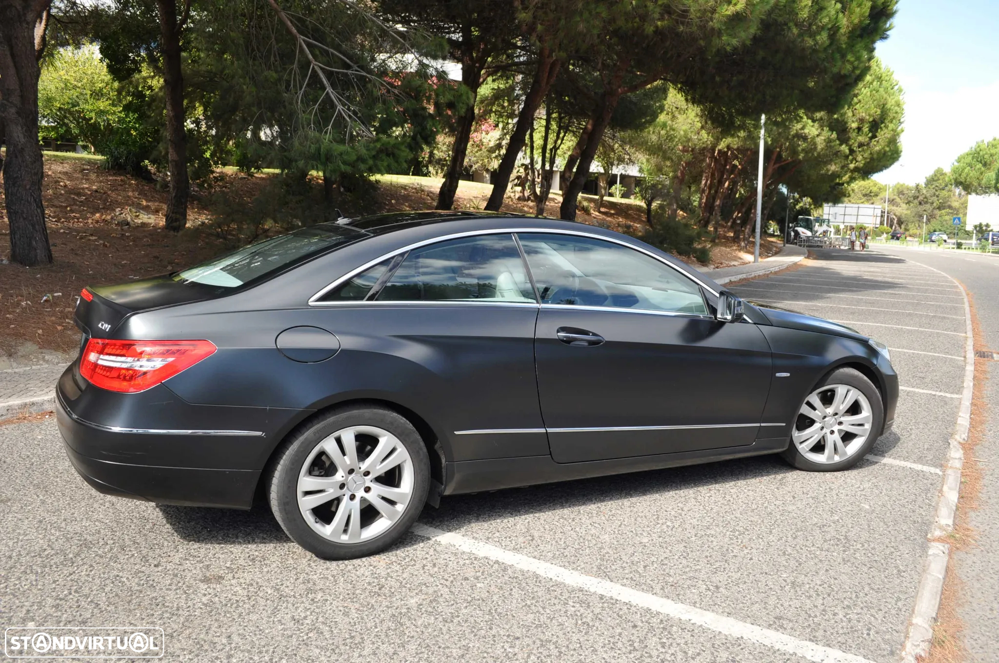Mercedes-Benz E 250 CDi Elegance BlueEfficiency Auto - 3