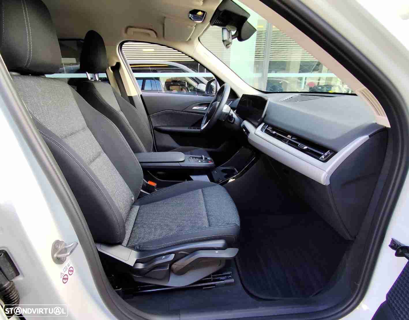BMW iX1 xDrive30 - 8