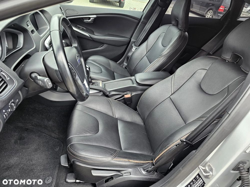 Volvo V40 Cross Country D2 - 18