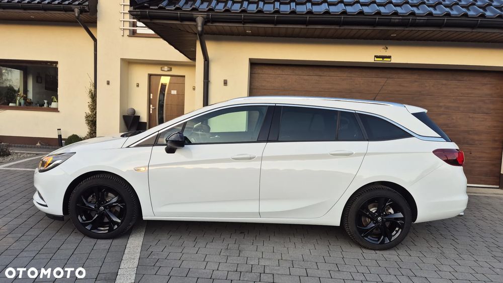 Opel Astra 1.6 T Dynamic S&S - 38