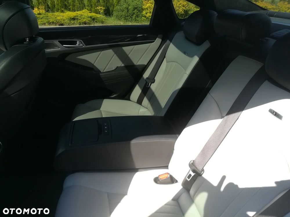 Genesis G80 - 16