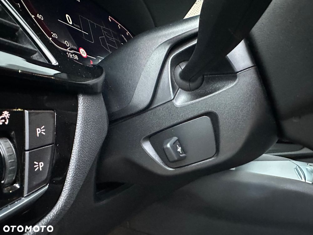 BMW Seria 5 520d Luxury Line sport - 12