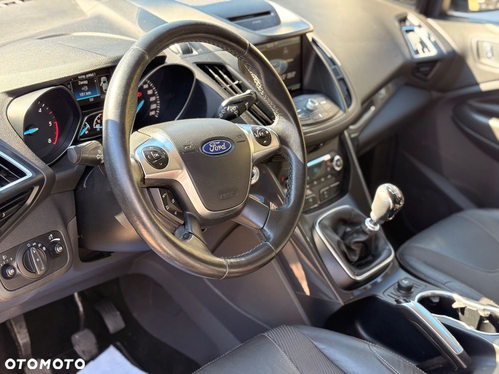 Ford Kuga 2.0 TDCi 4x2 Titanium - 10